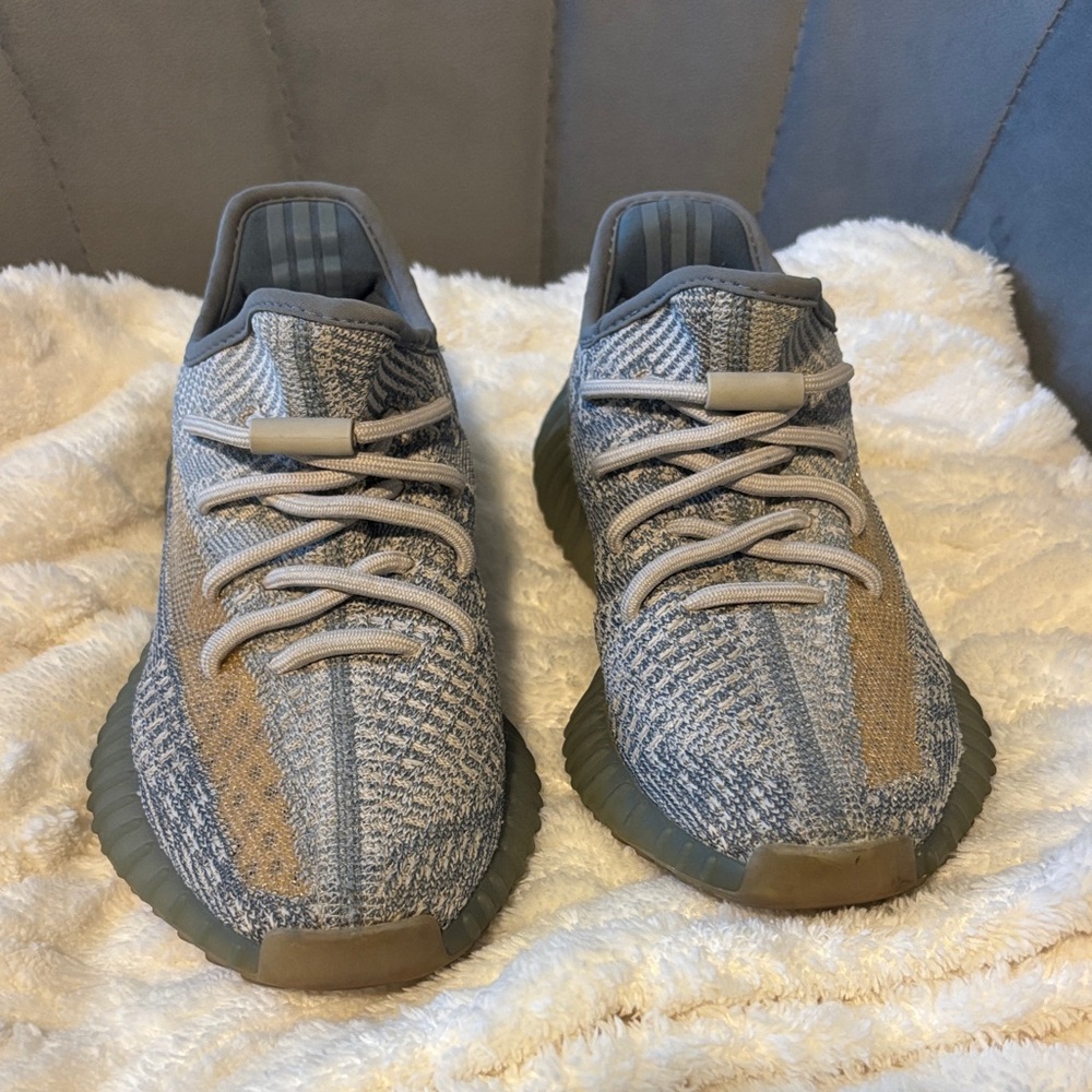 Adidas Yeezy Boost 350 V2